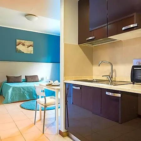 Aparthotel Residenza Conti 4*