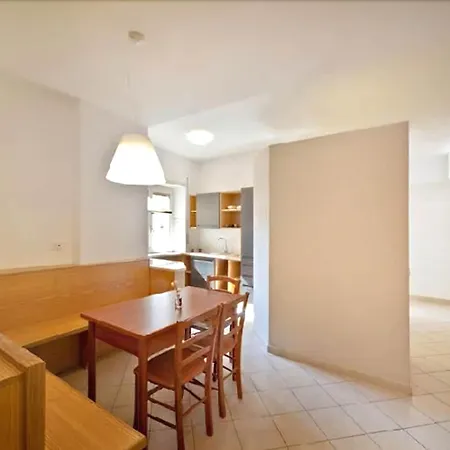 Residenza Conti Apartahotel Roma